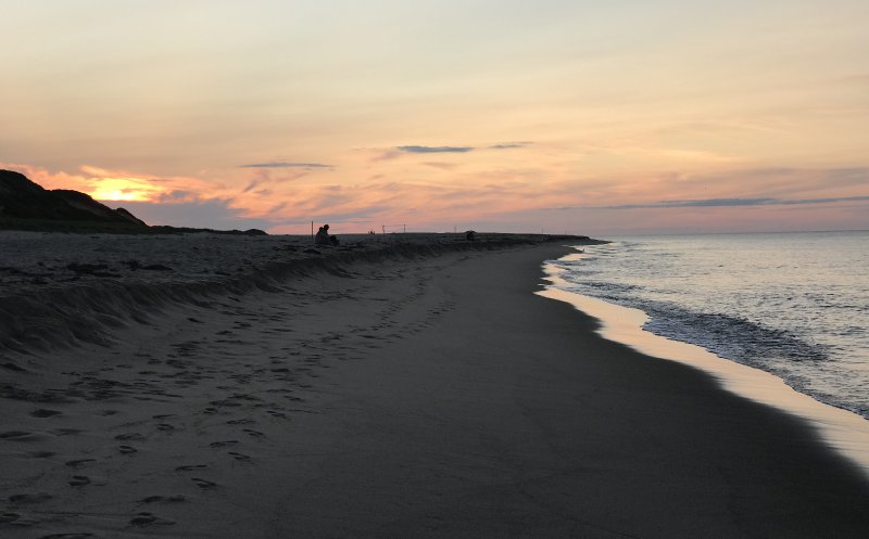 Cinematic background noise 