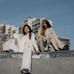 I'm riding high (feat. True Sisters)