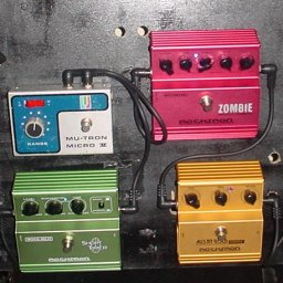 pedal board.JPG