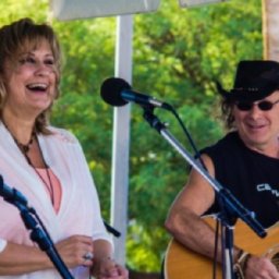 Plaza Stage 2013 crop by Bill Moeller.jpg